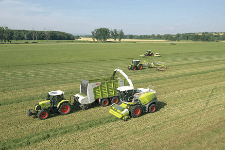 JOSERA Maschinen bei der Gras Ernte